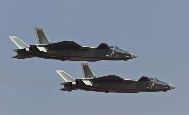 殲-20飛行速度，揭秘中國(guó)新一代隱身戰(zhàn)斗機(jī)的速度與性能，揭秘殲-20隱身戰(zhàn)斗機(jī)的速度與性能，中國(guó)新一代戰(zhàn)斗機(jī)的飛行速度探索