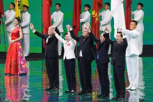 澳門正版免費大全，探索未來的機遇與挑戰(zhàn)（2025版），澳門正版免費大全，未來機遇與挑戰(zhàn)的探索（2025版展望）