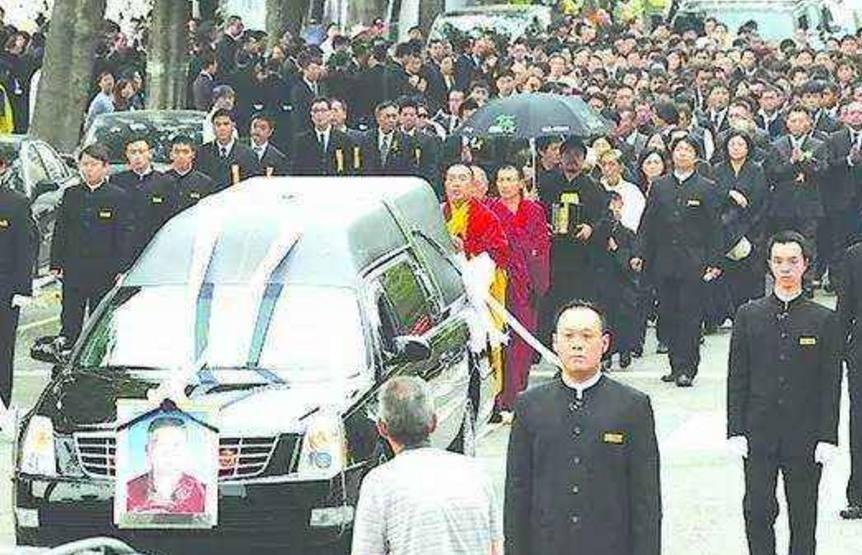 澳門(mén)天天六開(kāi)彩正版澳門(mén)，探索彩票世界的魅力與奧秘，澳門(mén)天天六開(kāi)彩正版探索彩票世界的魅力與奧秘之旅