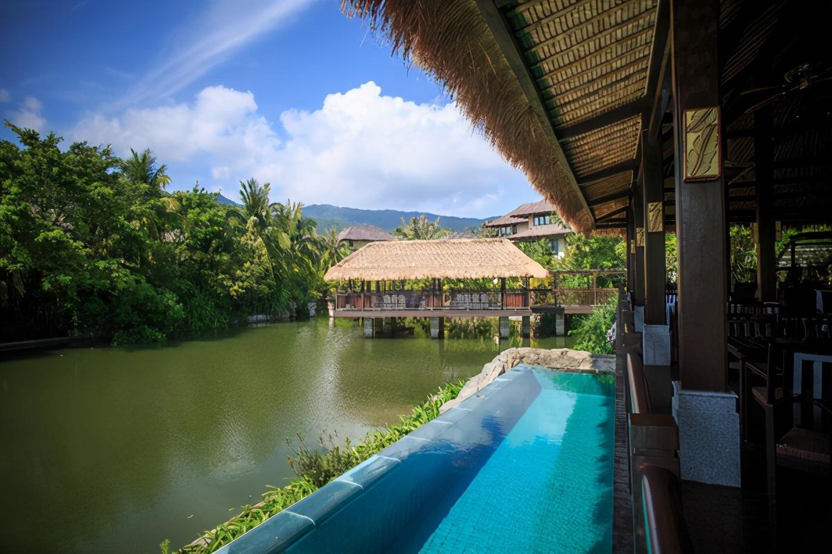 三亞亞龍灣酒店價(jià)格表——豪華度假的不二之選，三亞亞龍灣酒店價(jià)格一覽，豪華度假首選之地