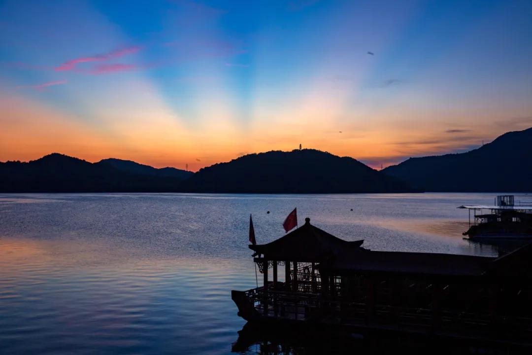 探索未知，去哪里玩，尋找你的旅行靈感，探索未知之旅，尋找旅行靈感的目的地探索