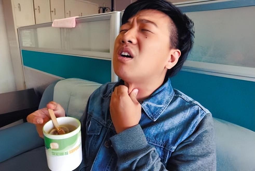 感冒了擔(dān)心自己是新冠？了解這些，讓你安心應(yīng)對，感冒疑慮新冠？專家解答助你安心應(yīng)對