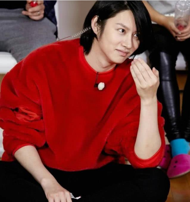 登上韓國(guó)熱搜榜的中國(guó)藝人，跨界影響力與文化的交融，中國(guó)藝人的跨界影響力與文化的交融，登上韓國(guó)熱搜榜的矚目之旅