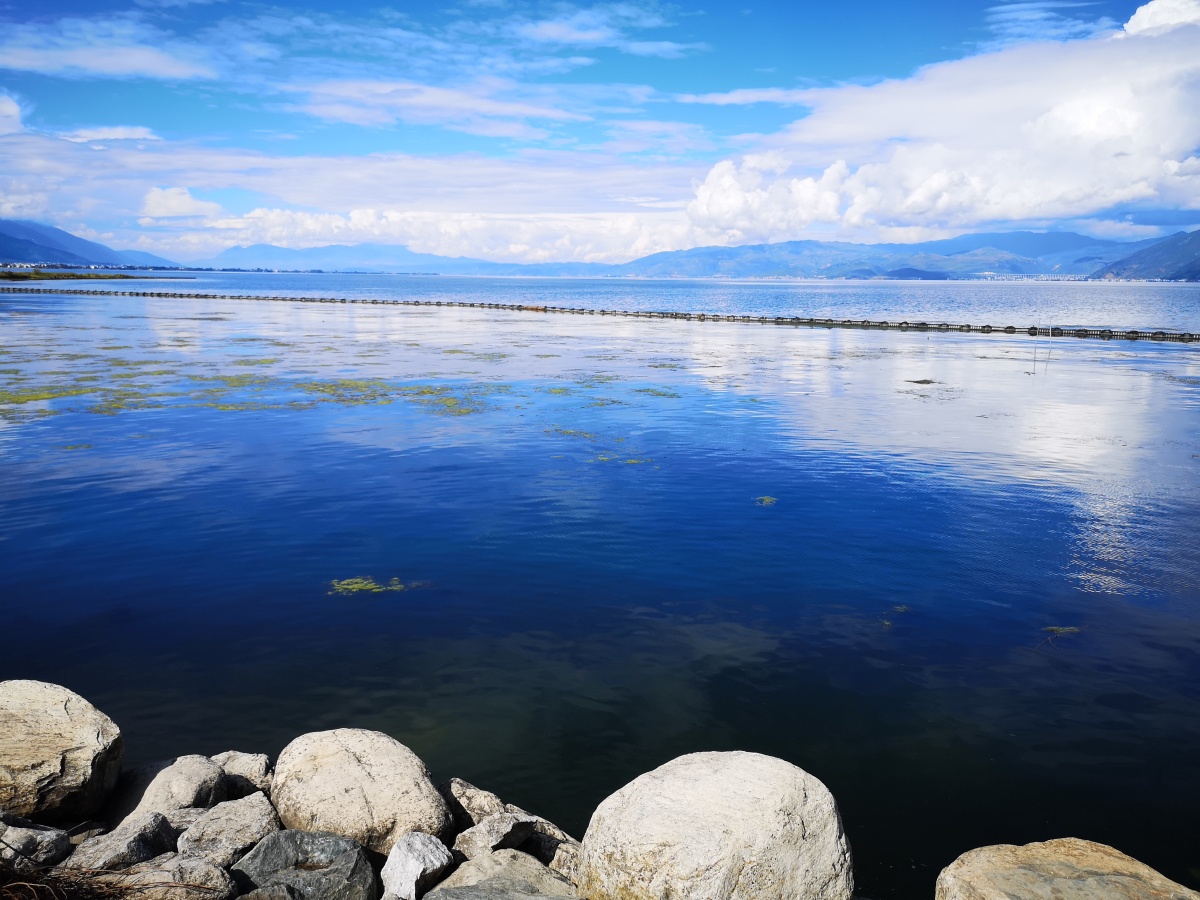 云南大理洱海，自然之美與人文的交融，云南大理洱海，自然與人文的和諧交融之美