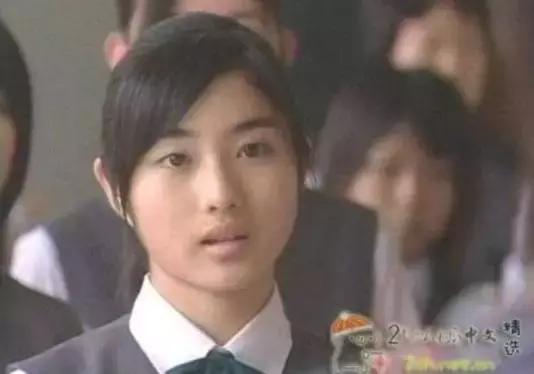 女明星都整過(guò)容嗎，深度探討與理解，女明星整容現(xiàn)象的深度探討與理解