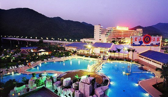 廣州碧水灣溫泉度假村，體驗(yàn)真正的休閑度假勝地，廣州碧水灣溫泉度假村，盡享休閑度假樂趣的絕佳勝地