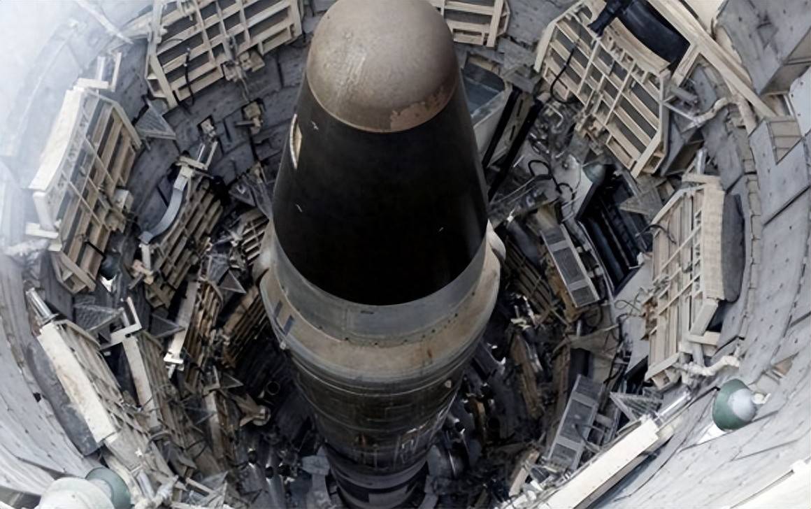 中國核武由誰下命令，深度解析中國核武器決策機制，深度解析，中國核武器決策機制與核武使用命令歸屬方揭秘