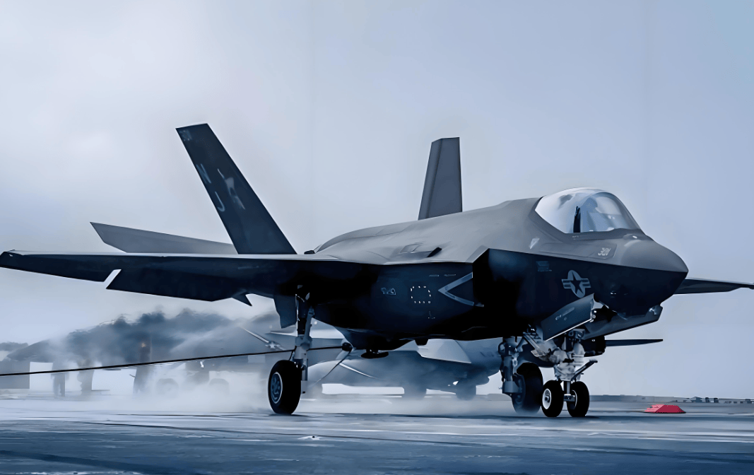 揭秘殲-30戰(zhàn)斗機(jī)的先進(jìn)技術(shù)與獨(dú)特優(yōu)勢(shì)，揭秘殲-30戰(zhàn)斗機(jī)的尖端科技與獨(dú)特優(yōu)勢(shì)