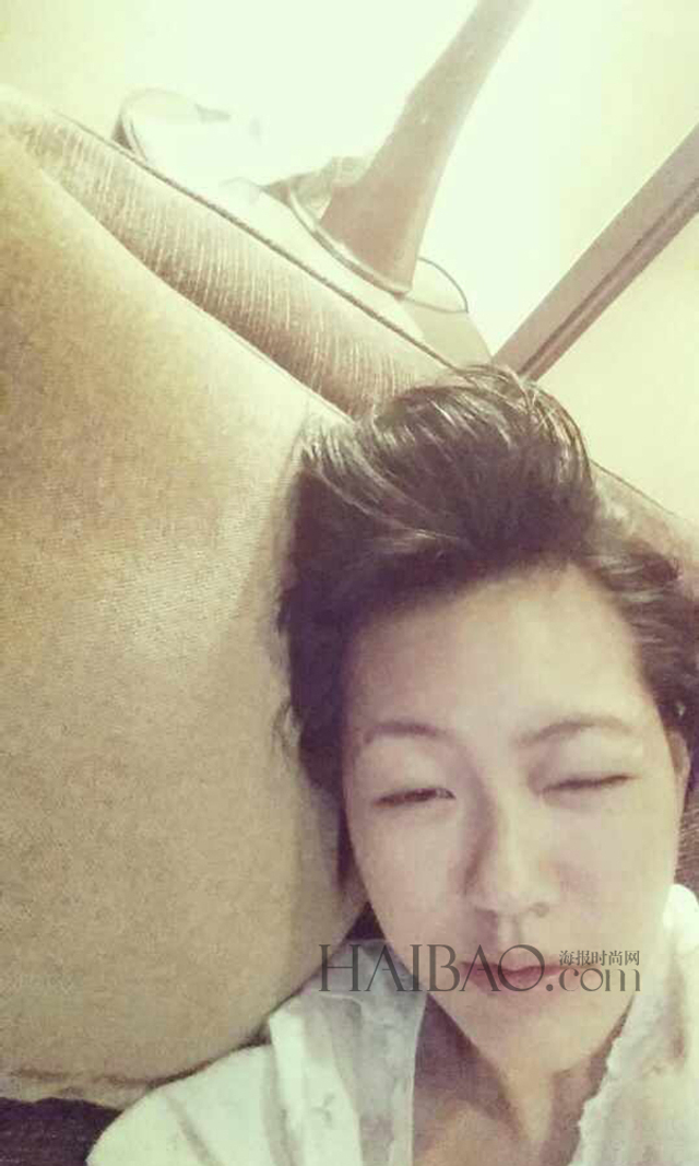 大批明星私照驚人曝光，揭秘璀璨光環(huán)背后的真實面貌，揭秘明星私照，光環(huán)背后的真實面貌曝光