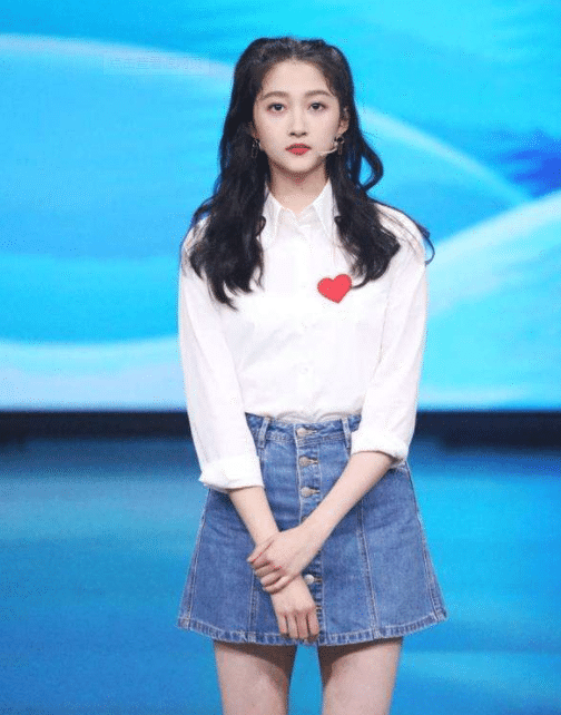 關(guān)曉彤體重，健康與美麗的平衡藝術(shù)，關(guān)曉彤體重，健康與美麗的平衡之道