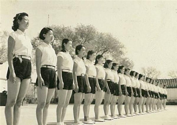 女性內(nèi)衣，時(shí)尚舒適與健康的完美結(jié)合，女性內(nèi)衣，時(shí)尚、舒適與健康的完美交融